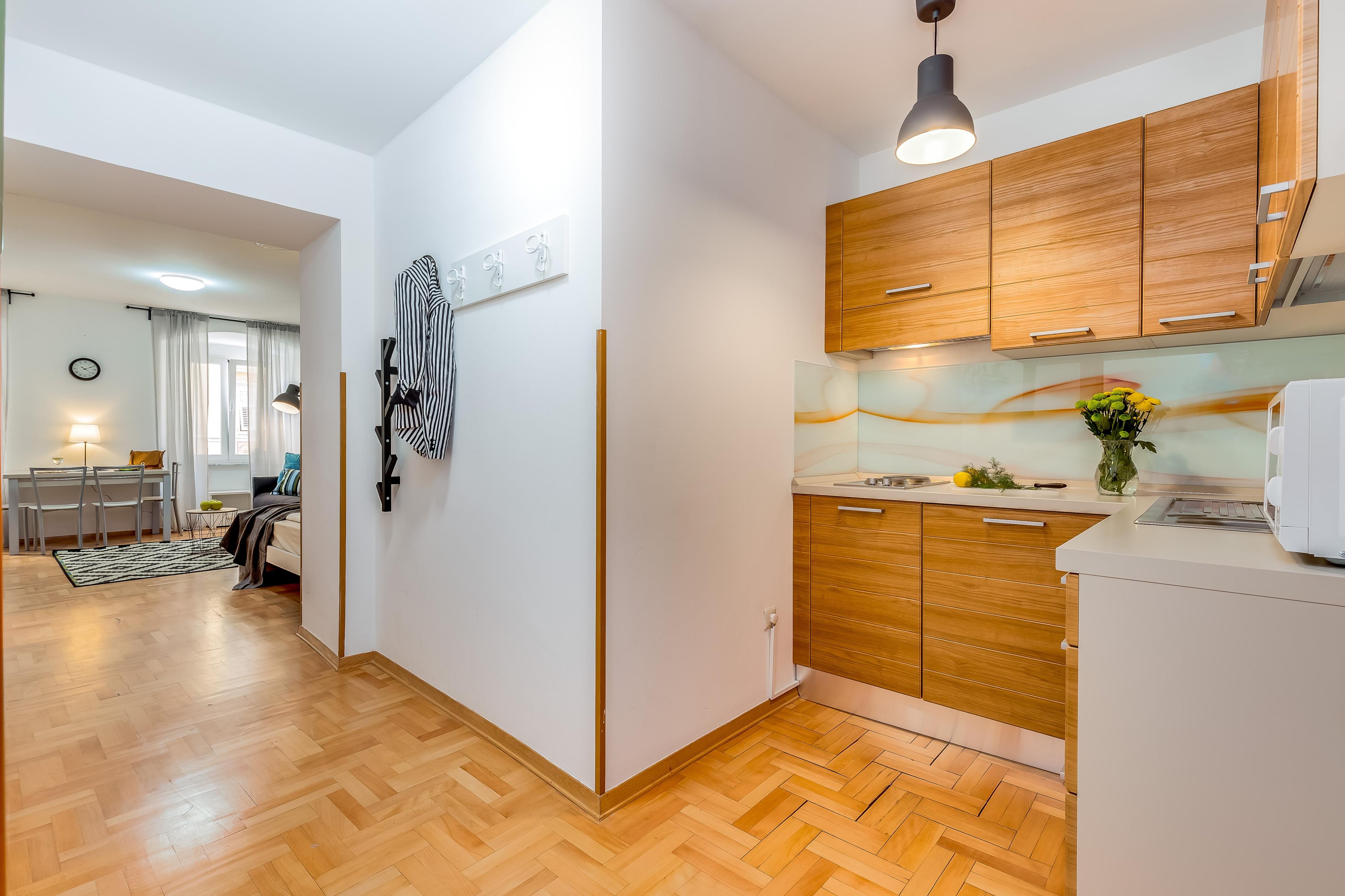 Lorem ipsum, dolor sit amet consectetur adipisicing elit. Enim ipsam expedita voluptas quaerat natus labore, sapiente deserunt et accusamus amet asperiores nesciunt non exercitationem. Culpa nam facilis consequuntur laborum eum.